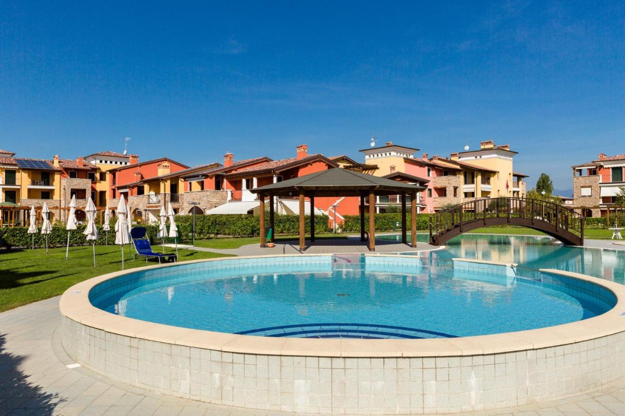 Appartamento Essenza Sirmione Bagian luar foto