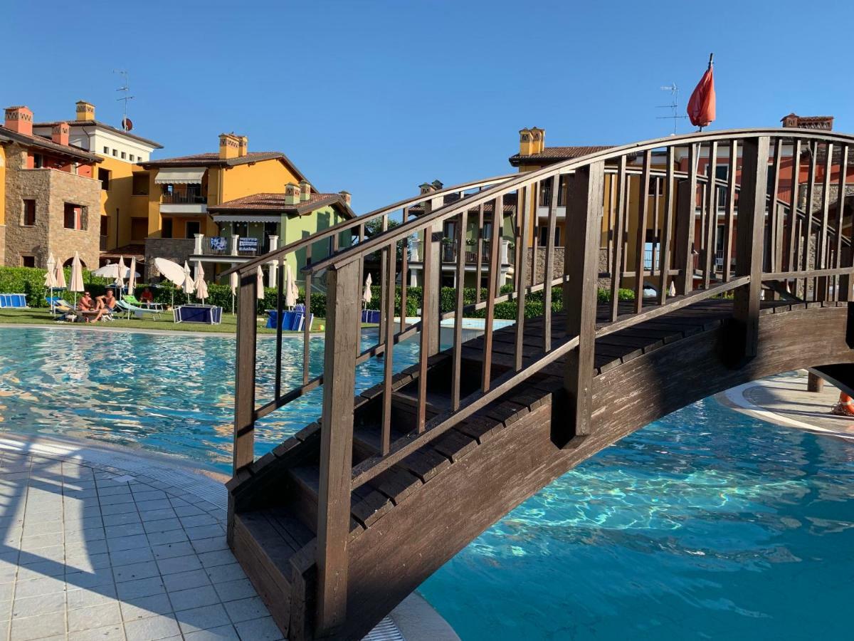 Appartamento Essenza Sirmione Bagian luar foto